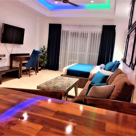 Ocean Breeze Condo By Lake Infinity Νεγκόμπο Εξωτερικό φωτογραφία